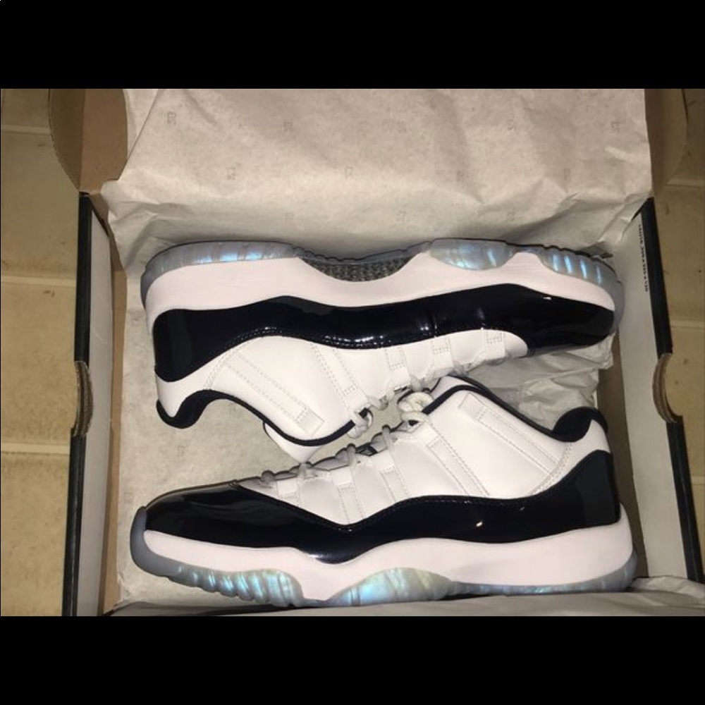 Emerald 11s